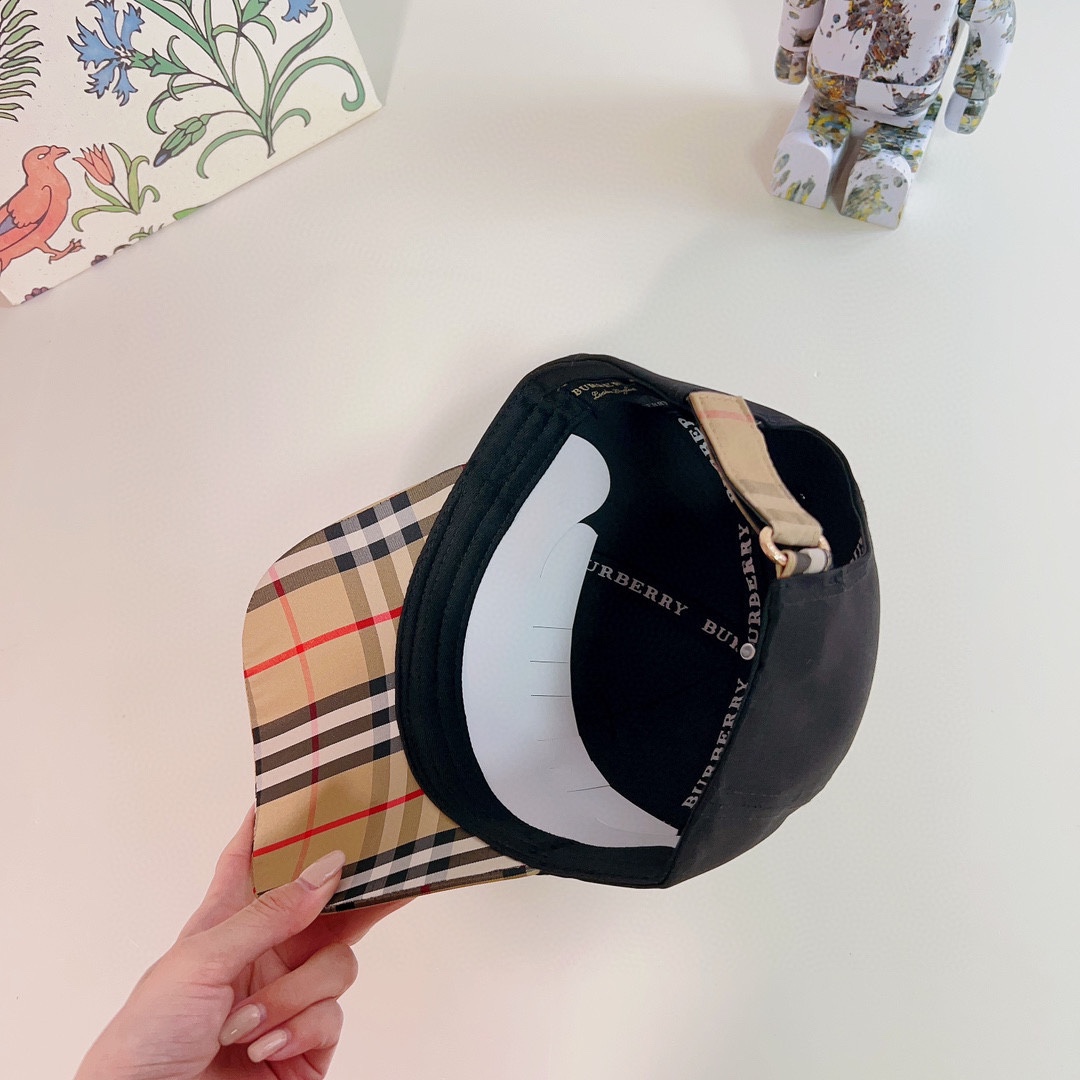 【2024】【BURBERRY  バーバリー】【数量限定】 野球帽 / ハット