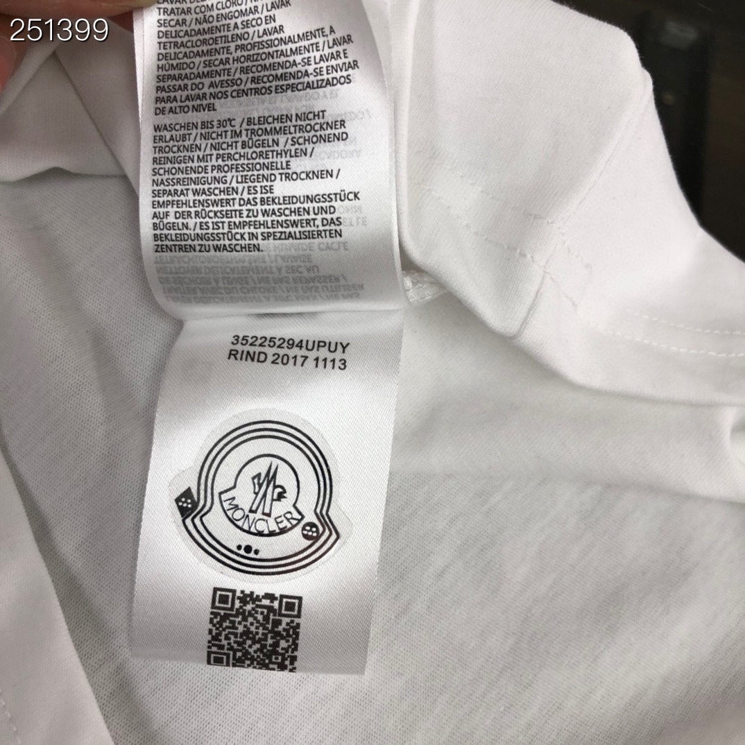 MONCLER モンクレール　2023　半袖シャツ　Tシャツ　長く着て変形しにくい　シンプルの風格　ファッション　かっこいい　白　黒　男女兼用