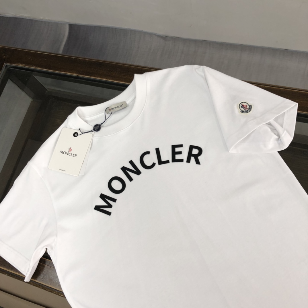 MONCLER モンクレール　2023　半袖シャツ　Tシャツ　長く着て変形しにくい　シンプルの風格　ファッション　かっこいい　白　黒　グレー　男女兼用