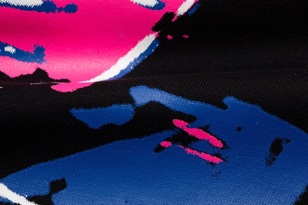 【2024】Off-White(オフホワイト)  半袖シャツ　Tシャツ 落書き矢じり　油絵 100％純綿生地　　快適　通気性が良い　シンプルの風格　かっこいい　白　黒　男女兼用