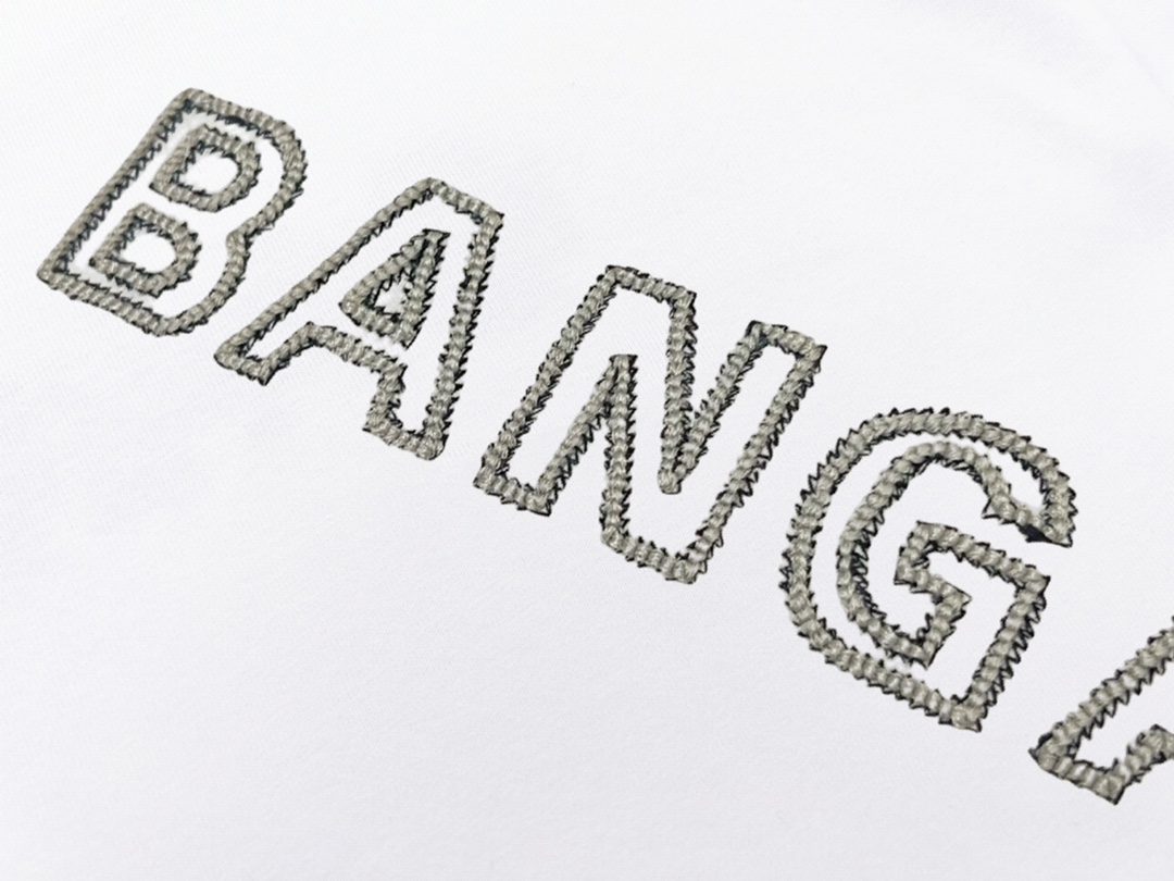 【2024】BALENCIAGA/バレンシアガ 23新作中空立体刺繡カジュアル丸首半袖Tee