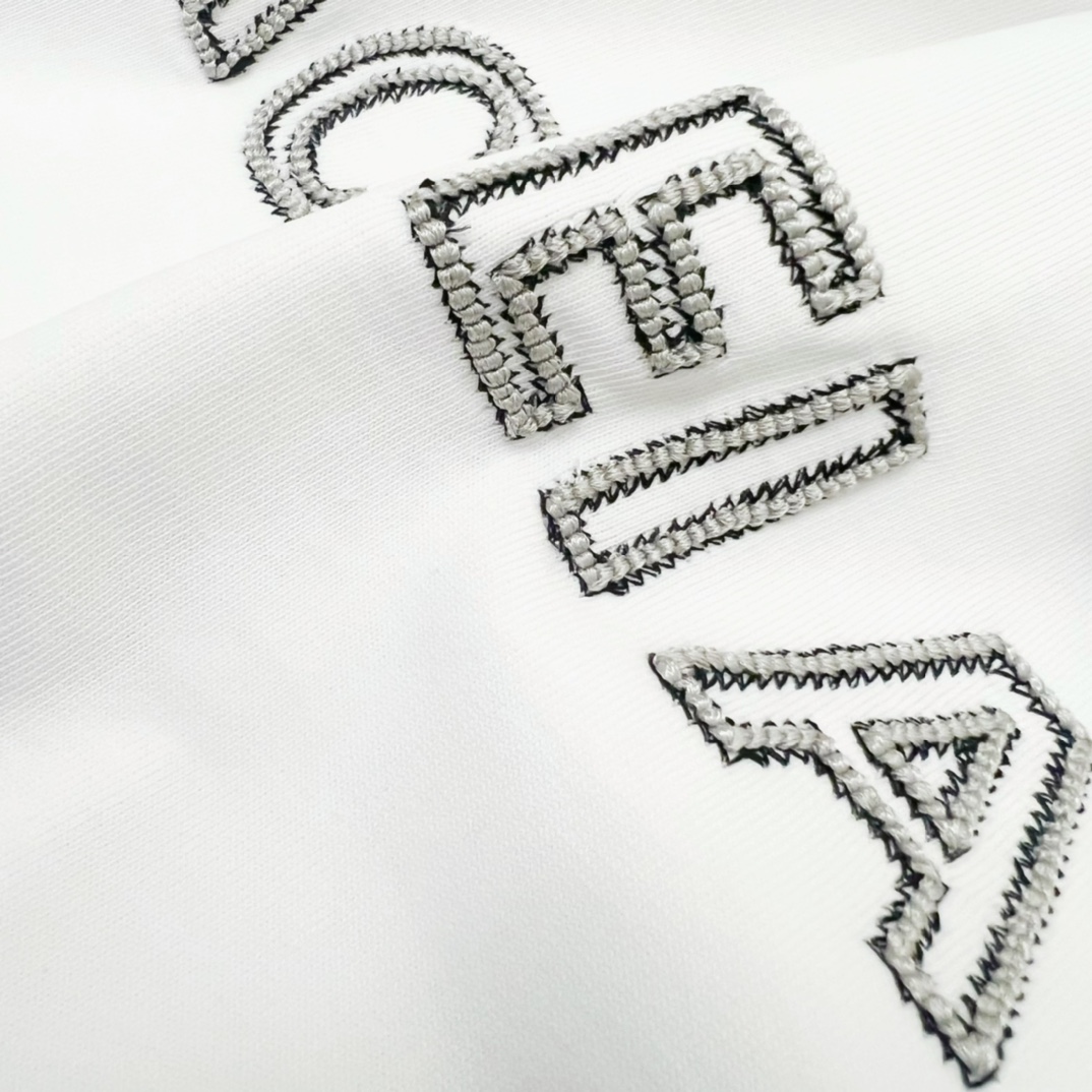 【2024】BALENCIAGA/バレンシアガ 23新作中空立体刺繡カジュアル丸首半袖Tee