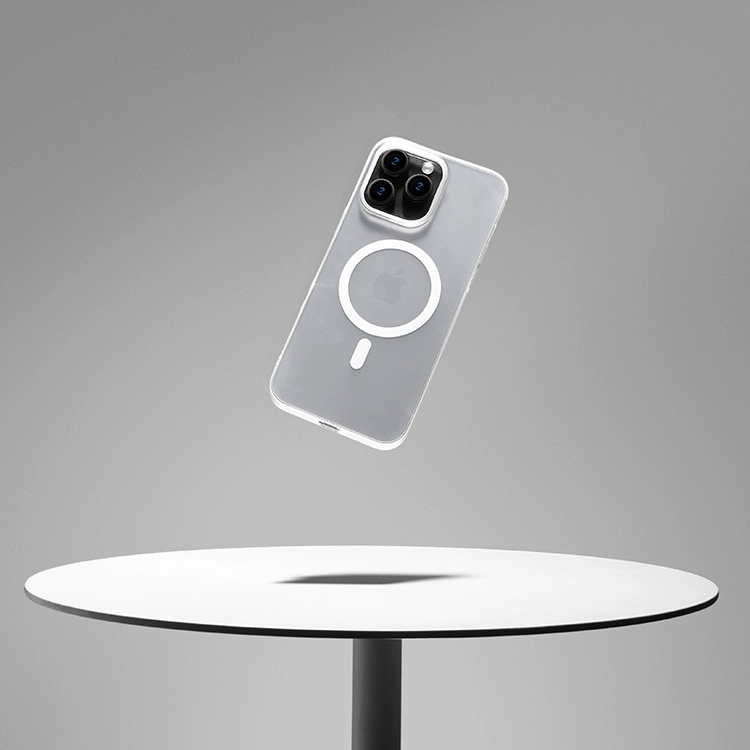 極薄マグセーフ対応iPhoneケース