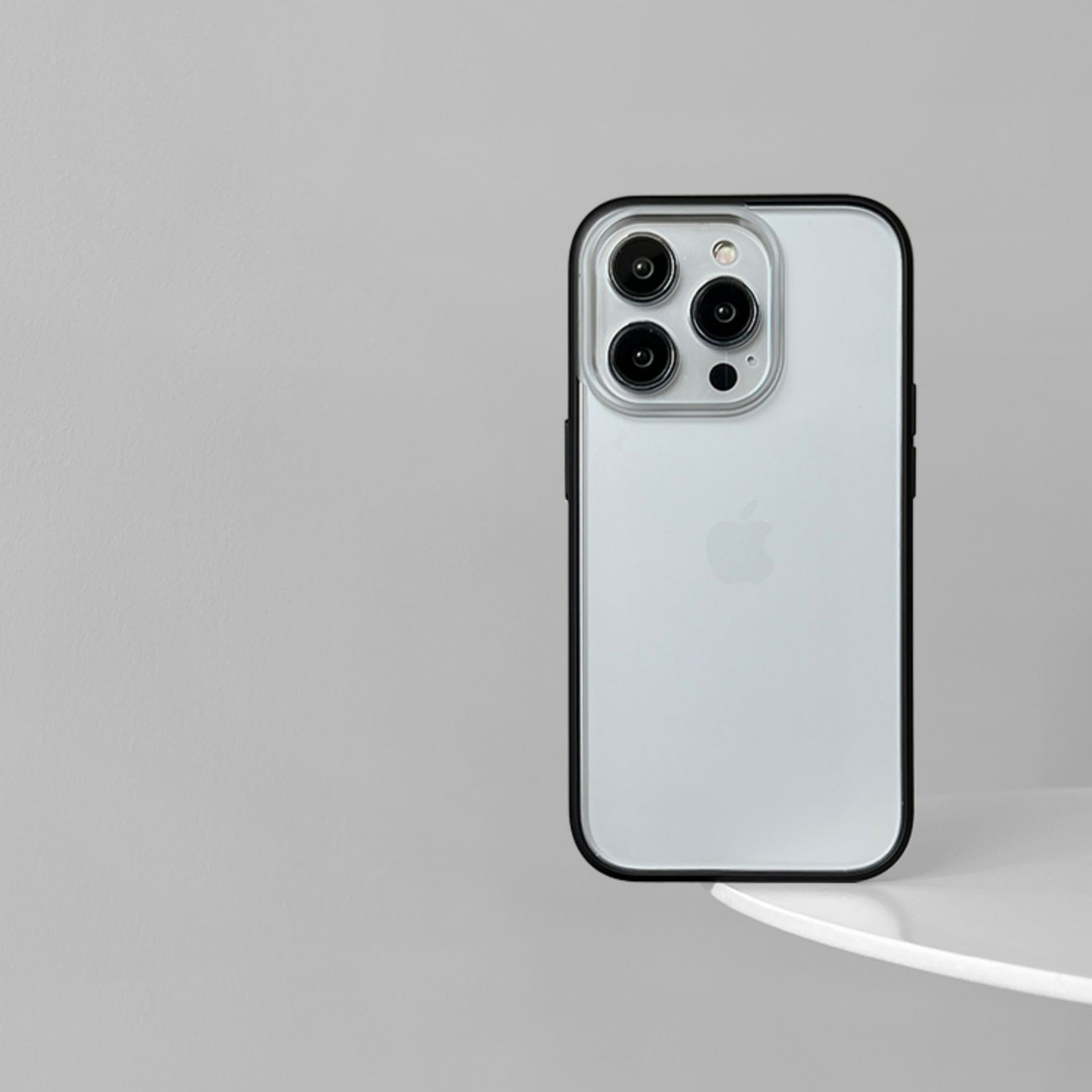 半透明フロスト肌触りいいiPhoneケース（14シリーズ）