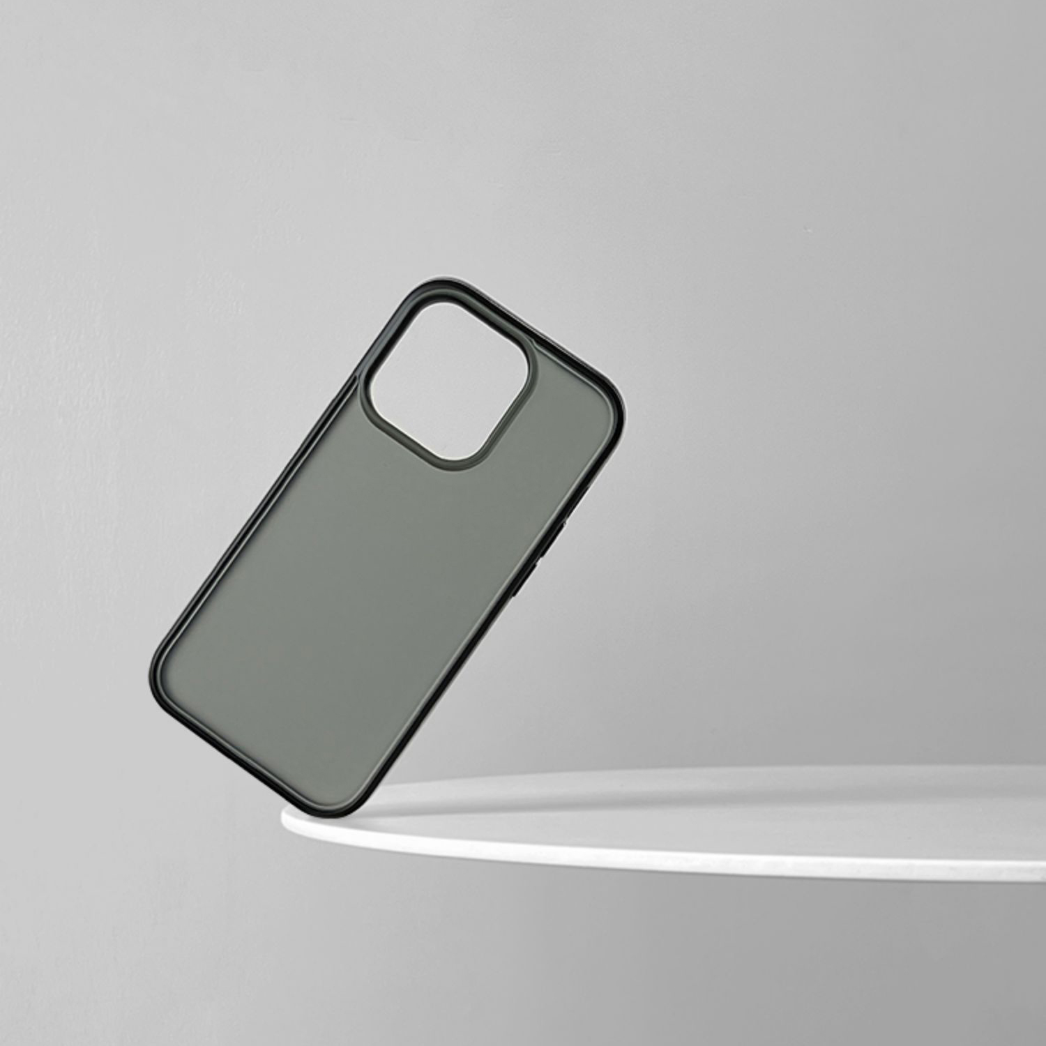 半透明フロスト肌触りいいiPhoneケース（14シリーズ）