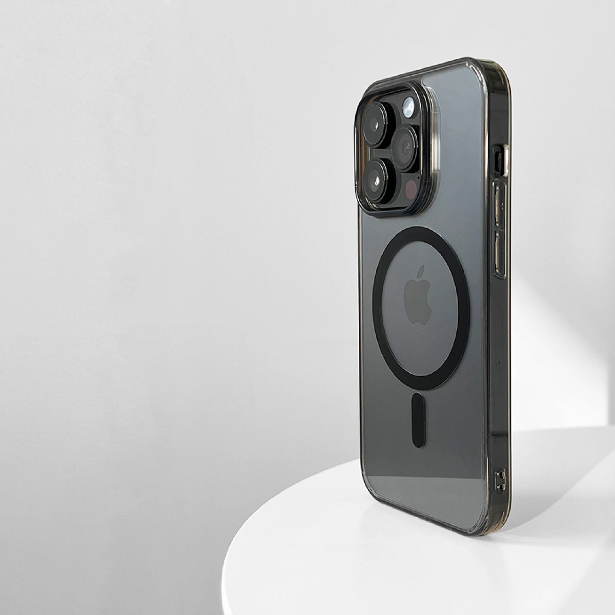 Magsafe対応 高透明・黄変防止クリアケース(ステルスブラック)-hmcase