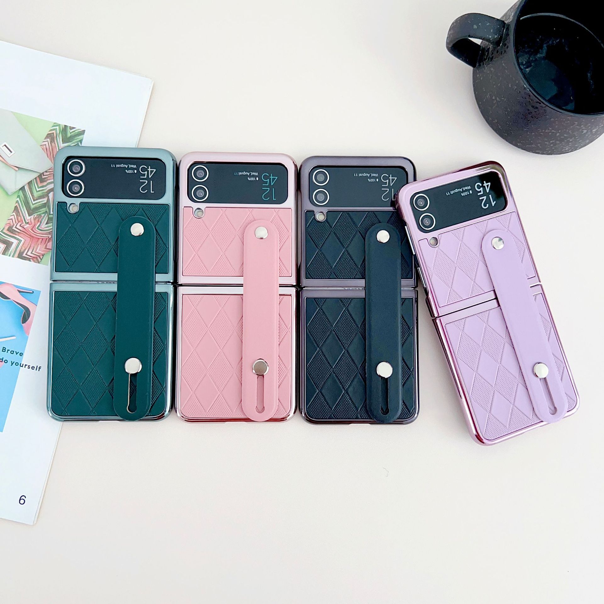 ใช้ได้กับเคสโทรศัพท์มือถือ Samsung Z Flip4/3 Fashion Rhombus Anti-Shatter