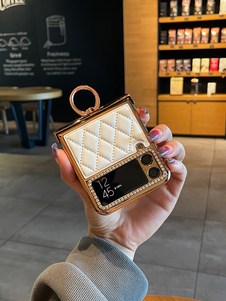 ใช้ได้กับ Samsung Z Flip3/4 Advanced Temperament Sticker Drill เคสโทรศัพท์มือถือ