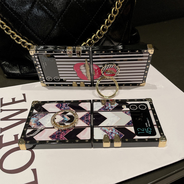 เหมาะสำหรับ Samsung Z Flip4/3 เคสโทรศัพท์ลายหินอ่อนแฟชั่นใหม่พร้อมที่วางโทรศัพท์