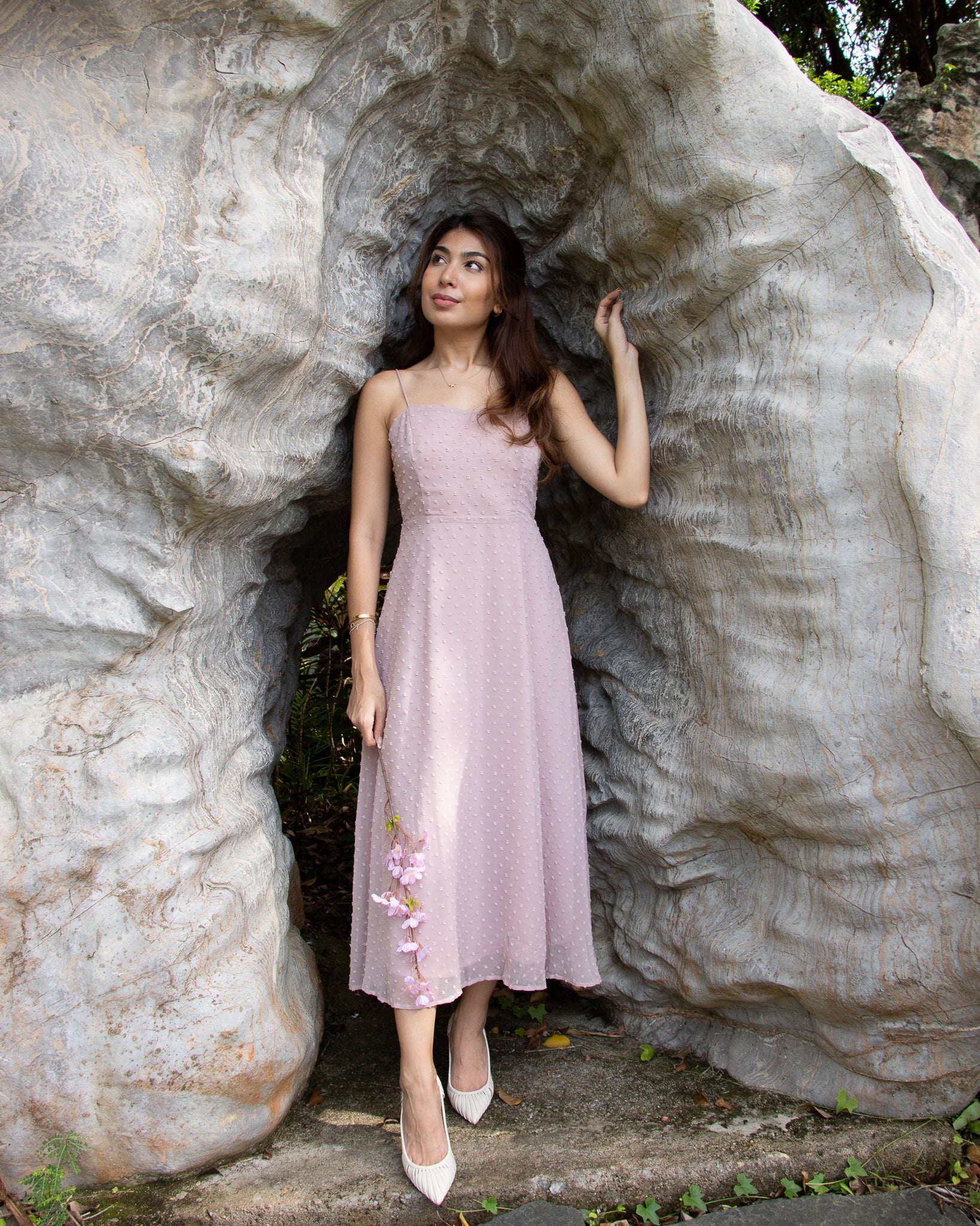 Emilia Midi Dress in Blush Pink