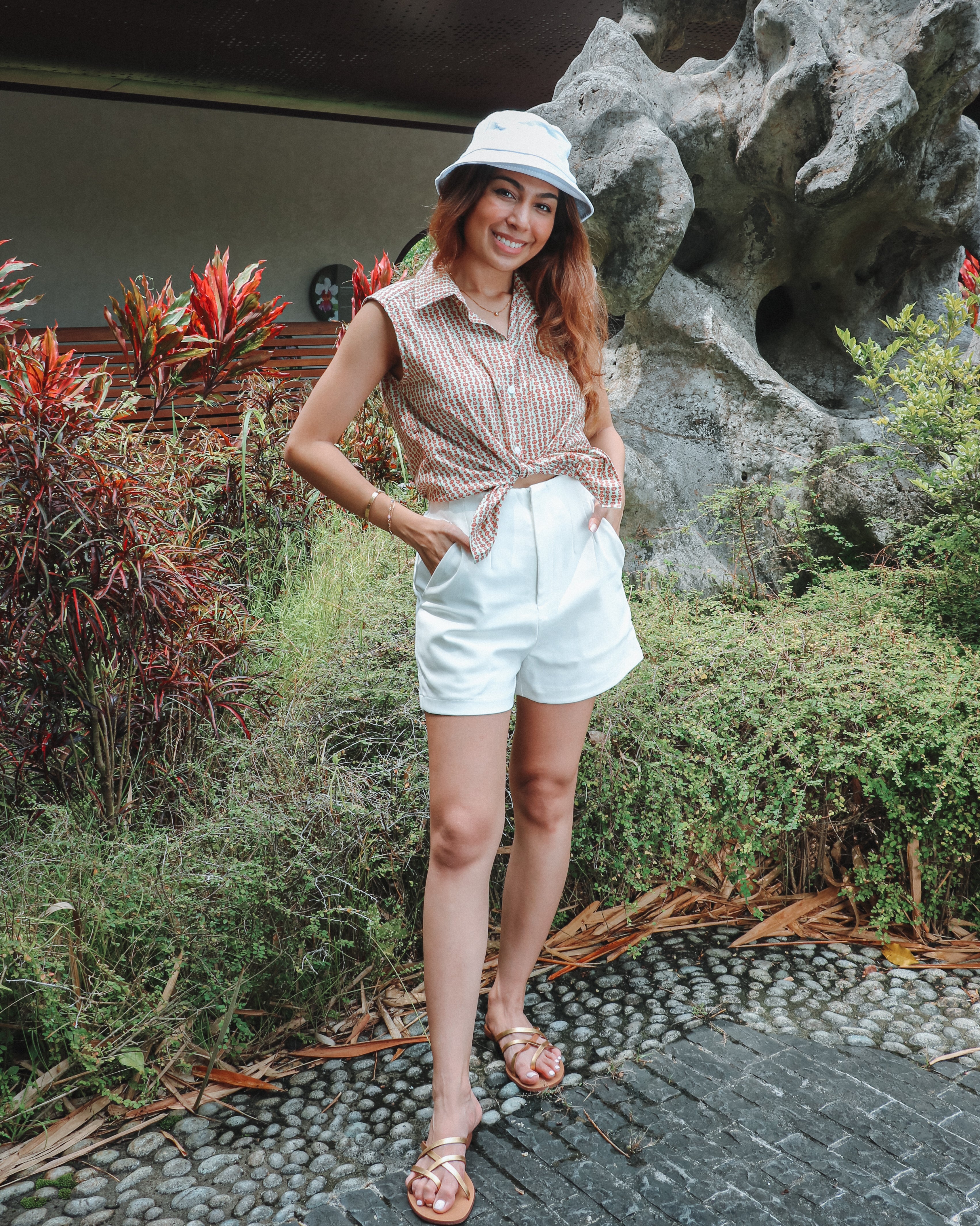 Avery Shorts in White