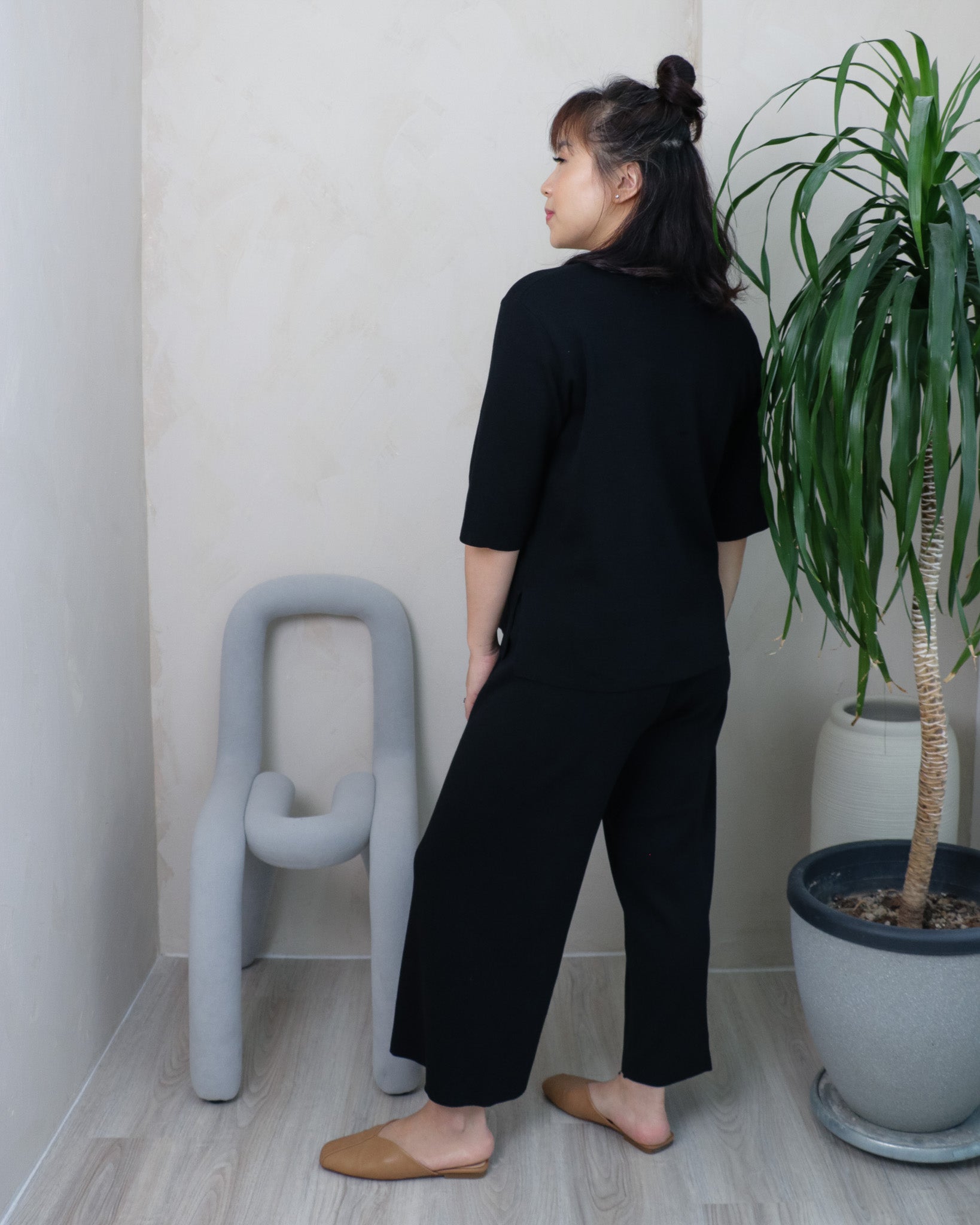 *BACK IN STOCK* Paxton Set in Black