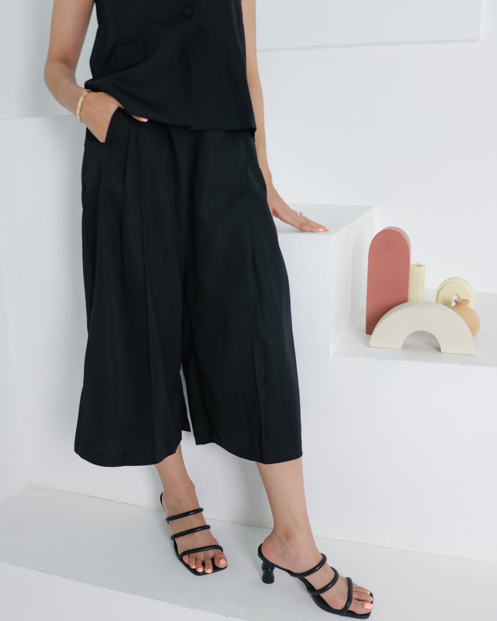[Jenesyss] Charmaine Culottes in Black