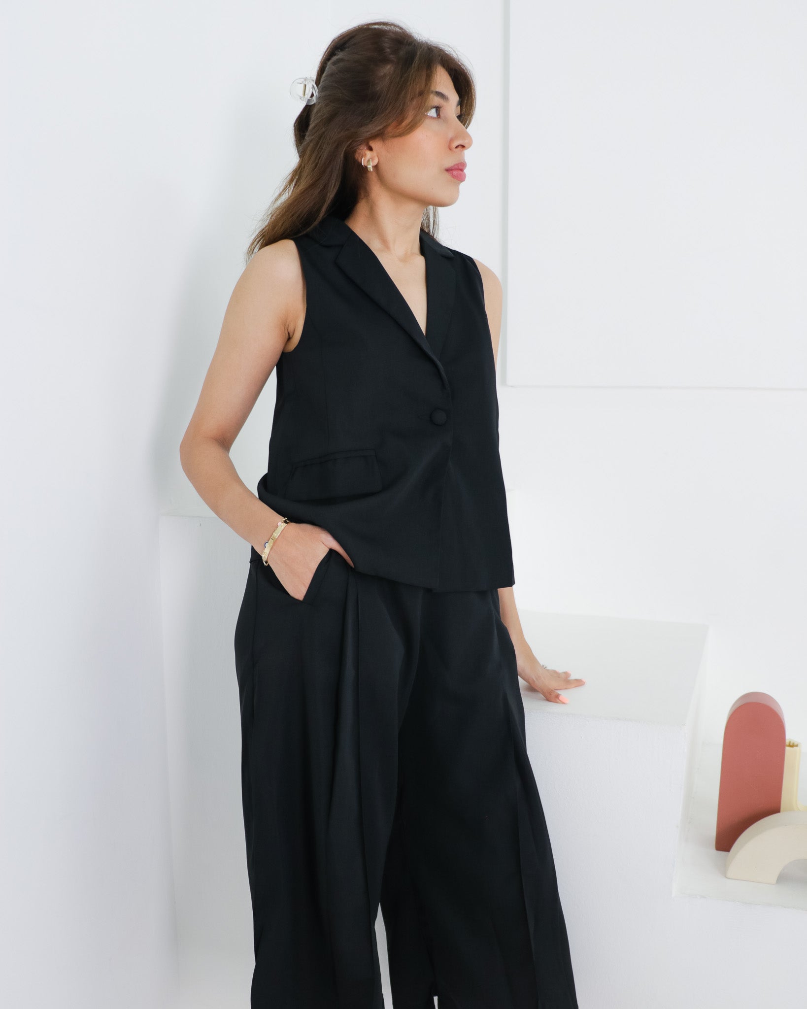 [Jenesyss] Verin Vest in Black