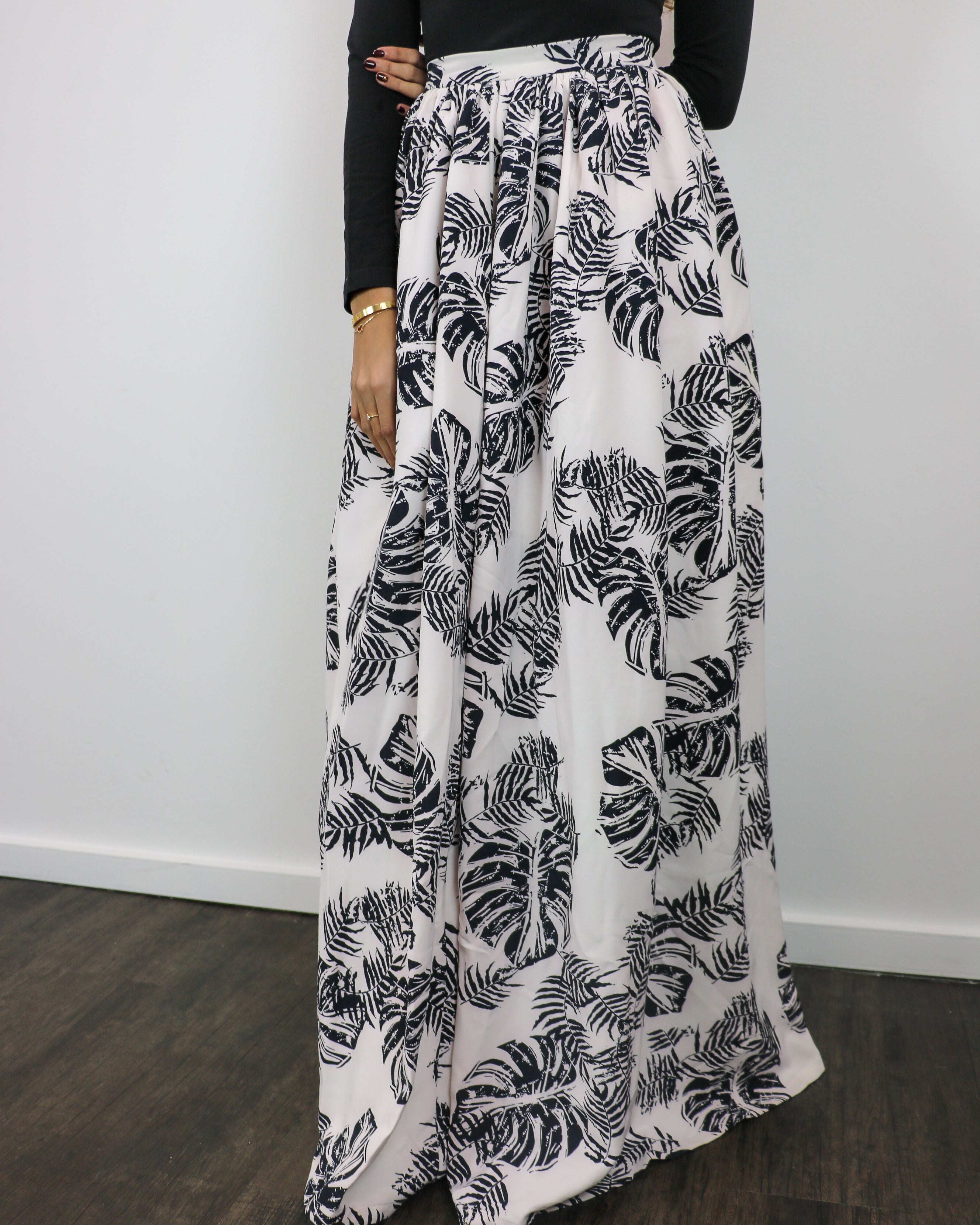 [Jenesyss] Michaela Maxi in White Floral