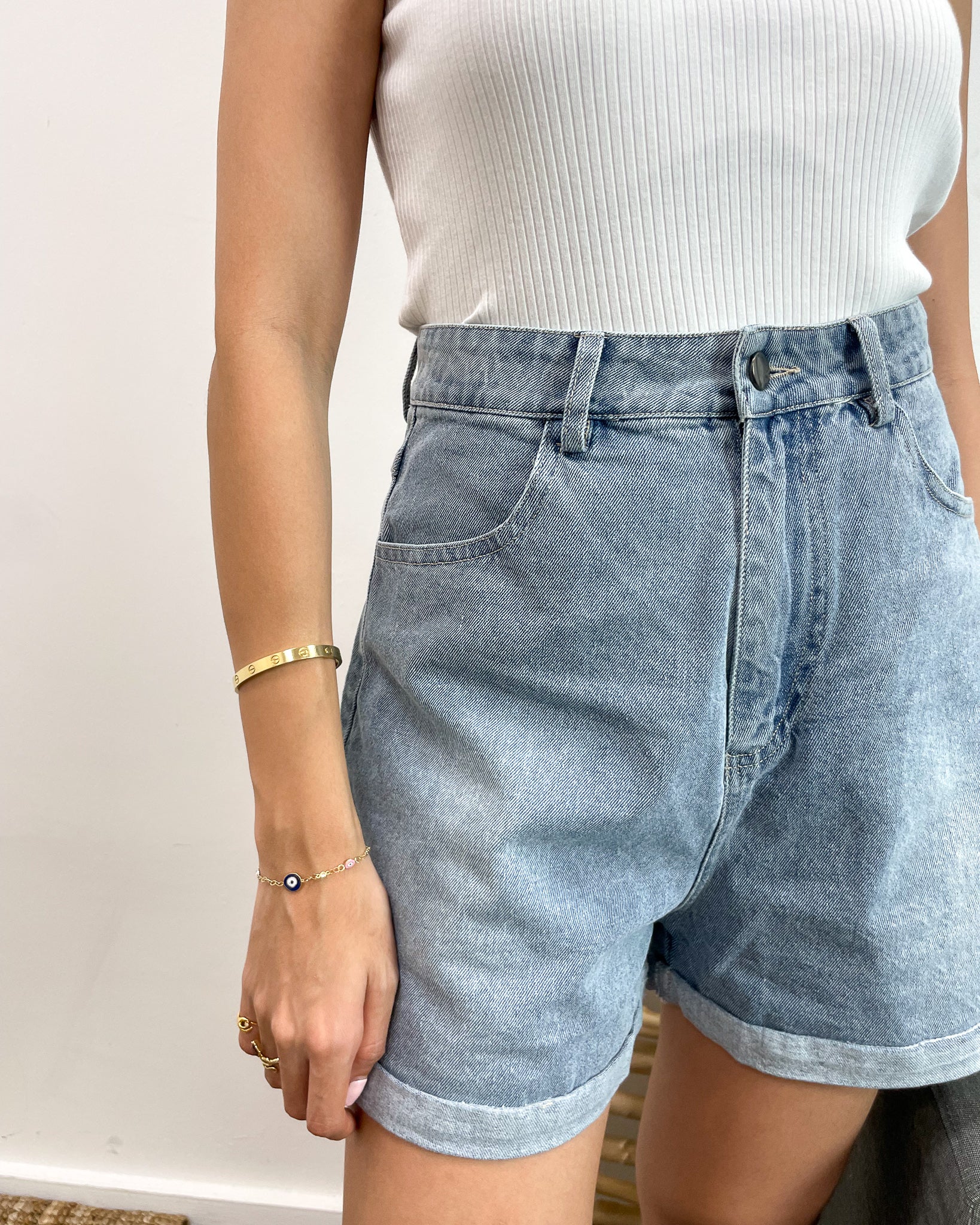 Asher Denim Shorts in Light Wash