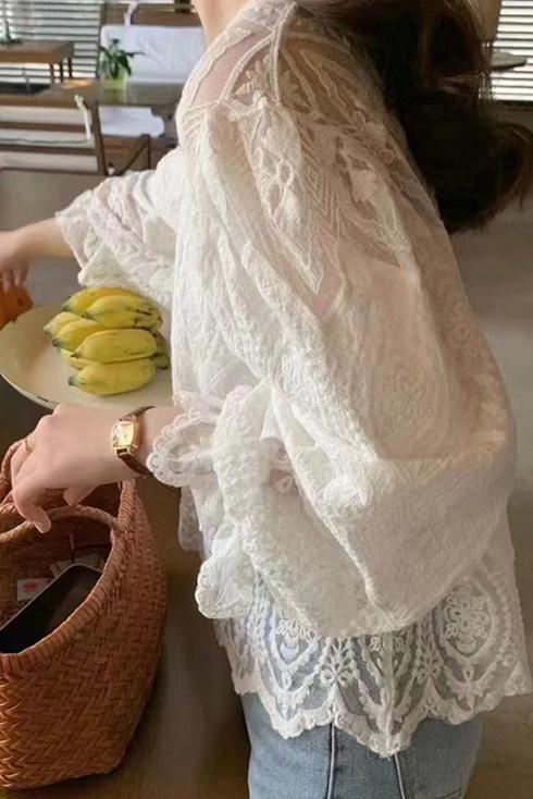 獨特別緻絕美高級感小香風鏤空蕾絲襯衫