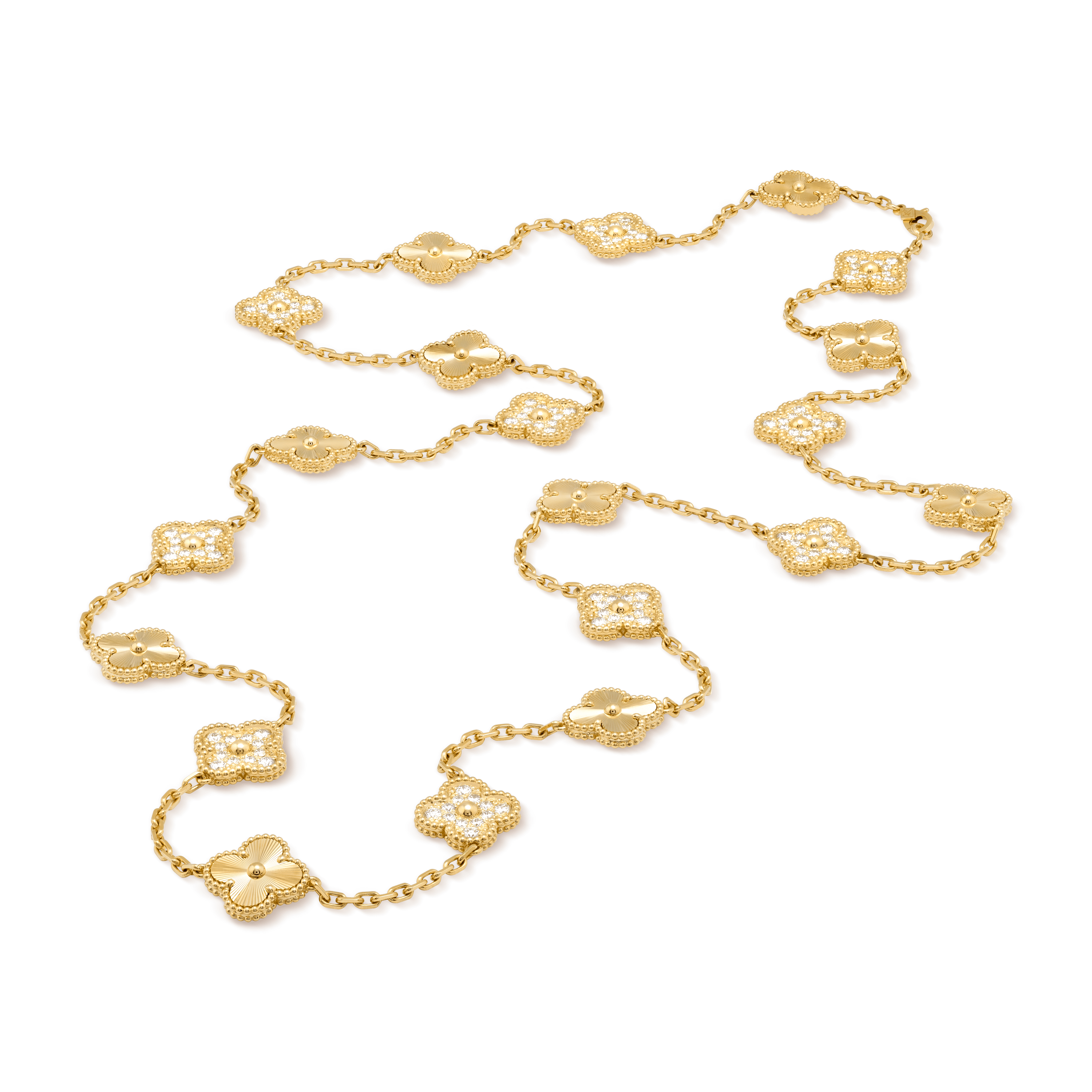 ヴィンテージ アルハンブラ ロングネックレス、20モチーフ, イエローゴールド, ダイヤモンド: 120 石, 4.83 カラット, Close Up, Jewelry Long Necklace