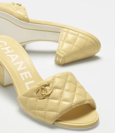 CHANEL サンダル・ミュール *大人気* CHANEL シャネル新作 レザー ミュール G38820 YELLOW☆(4)
