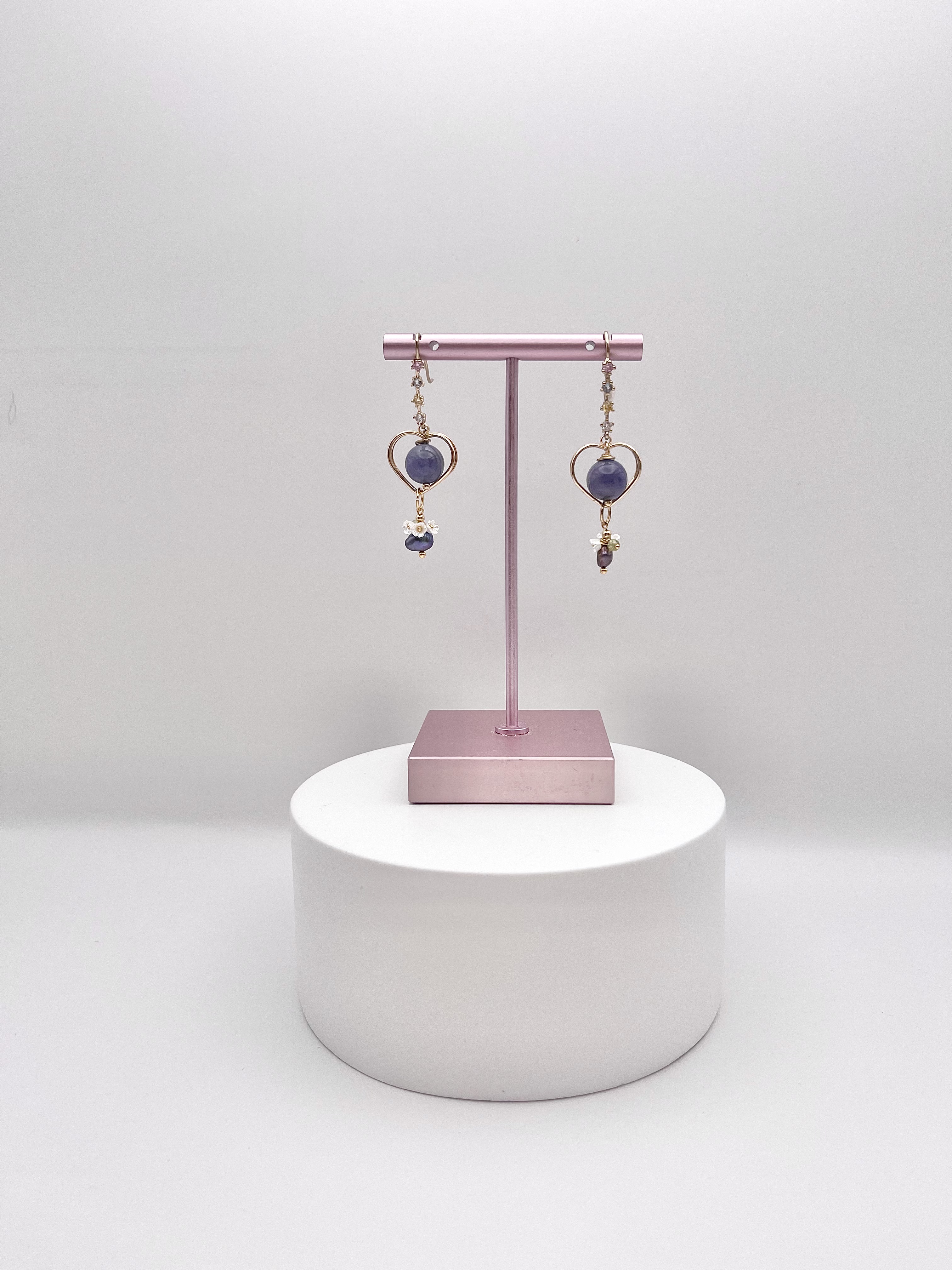 Tanzanite Gold Heart Design with Baroque Pearl 