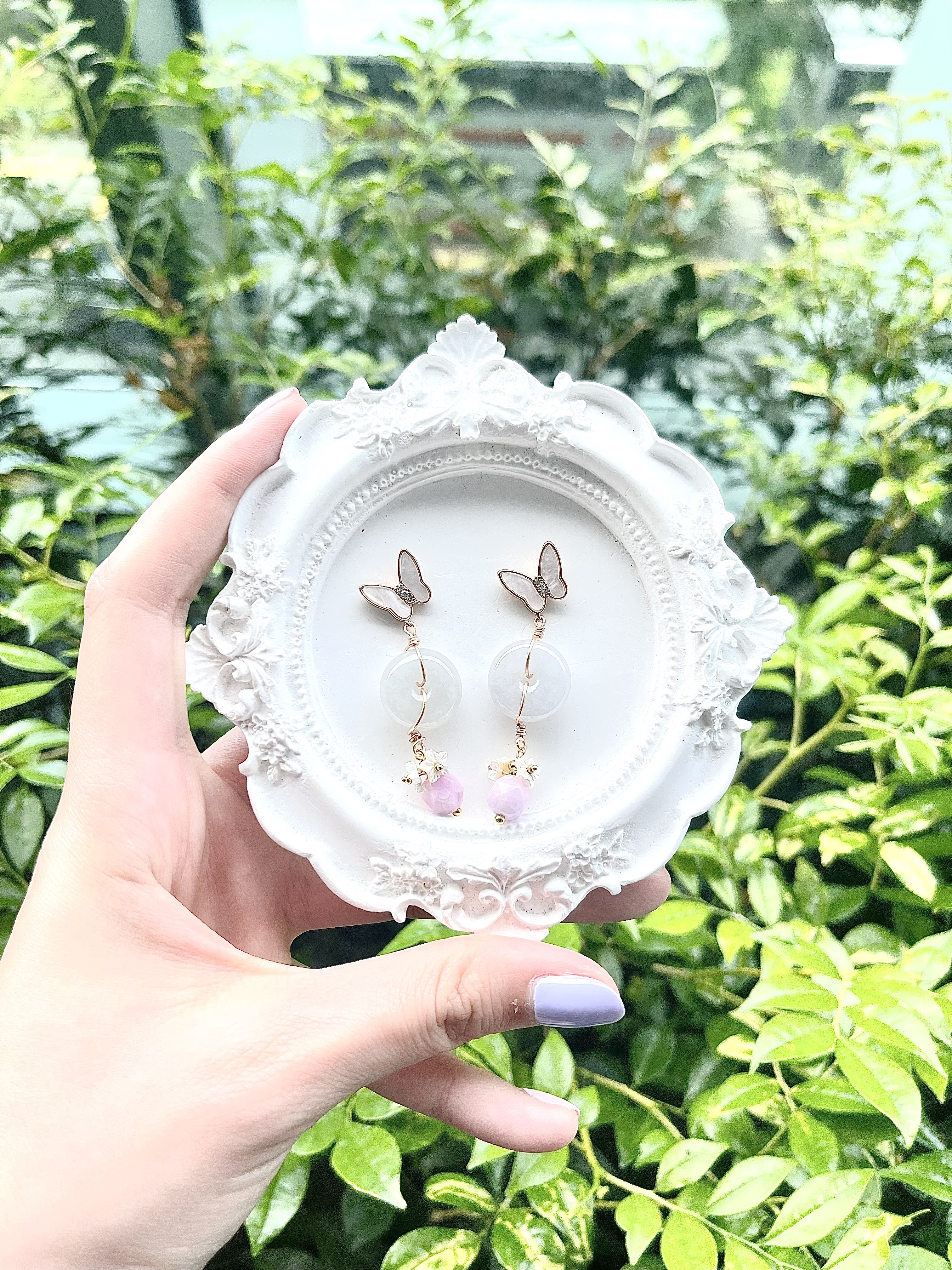 Lavender Jade Donut with Butterfly Shell Pearl Earring
