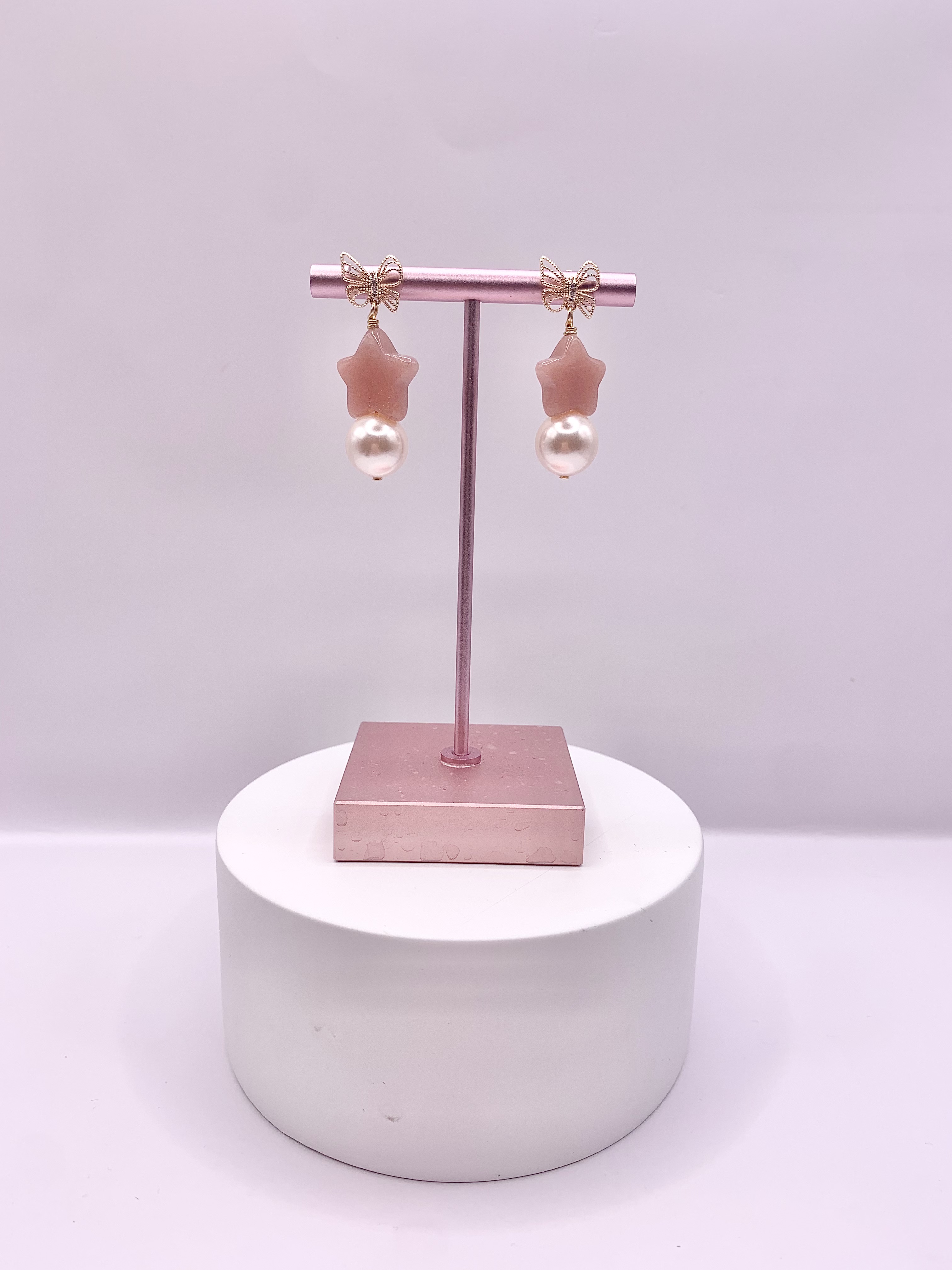 Earring N