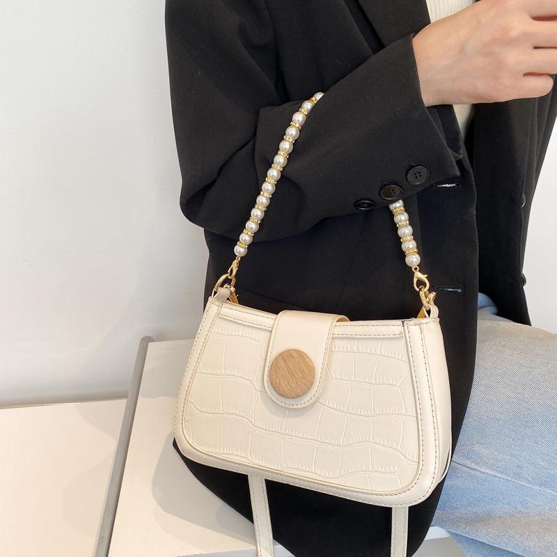 パールチェーンショルダーバッグ