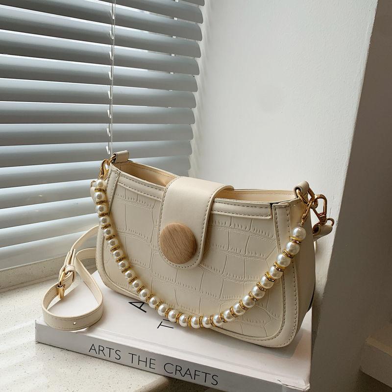 パールチェーンショルダーバッグ