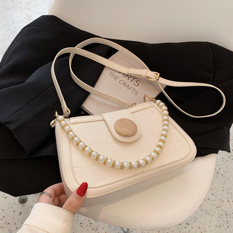 パールチェーンショルダーバッグ