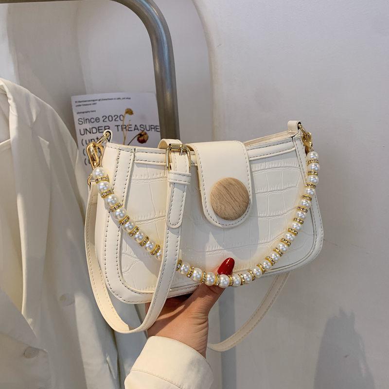 パールチェーンショルダーバッグ