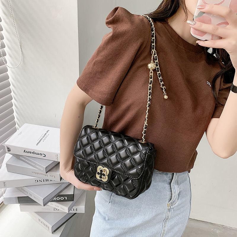 人気のオールマッチ斜めショルダーバッグ