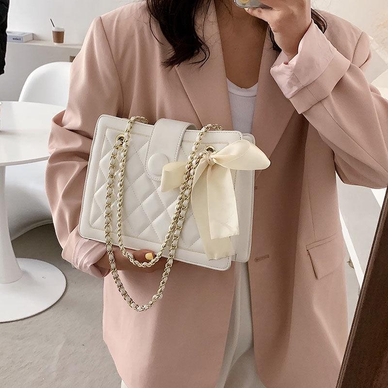 チェーンショルダーメッセンジャーバッグ