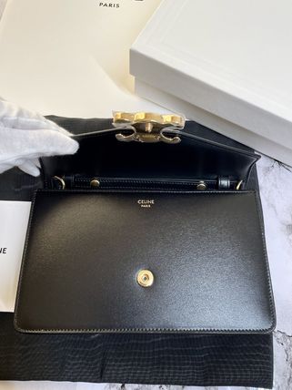 CELINE ショルダーバッグ・ポシェット 【国内即発】国内完売！セリーヌ トリオンフ チェーンウォレット(8)