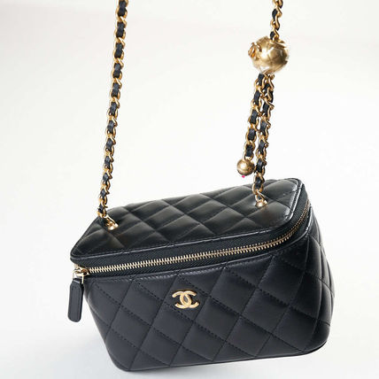 CHANEL ショルダーバッグ・ポシェット すぐ届く!【シャネル】ヴァニティーケース 関税込み CHANEL(11)