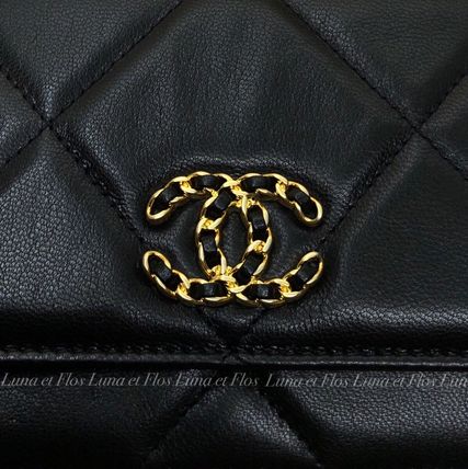 CHANEL ショルダーバッグ・ポシェット 国内即発 CHANEL19 チェーンウォレット 3WAY 入手困難(5)