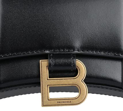 BALENCIAGA