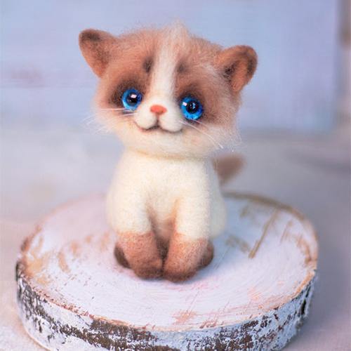 Custom Felted Pet with Acrylic Cover, Handmade Felted Cat Sculpture, Pet Loss Gift Finished Product - soufeelmy