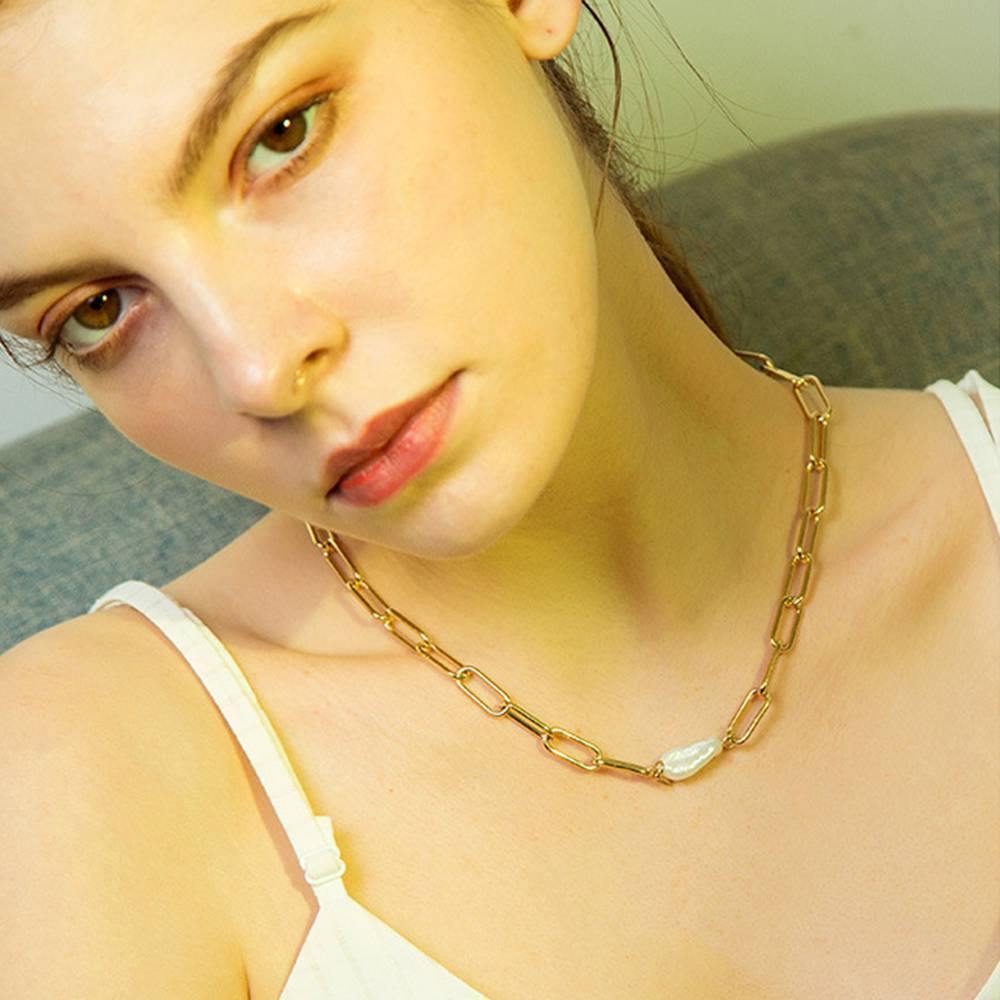 Chic Necklace Clavicle Necklace Classic Style Golden -