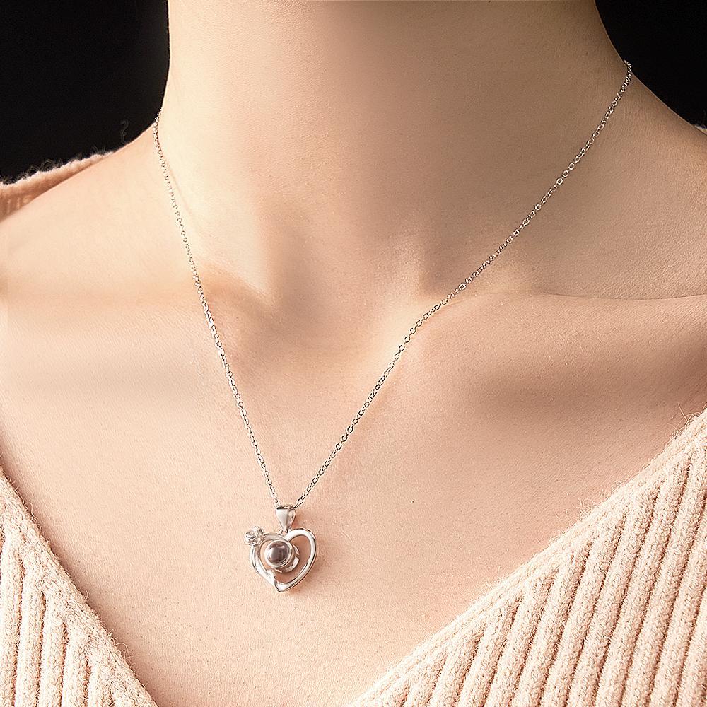 Personalized Flower Photo Projection Necklace Delicate Heart-Shaped Jewelry Gift For Her - soufeelmy