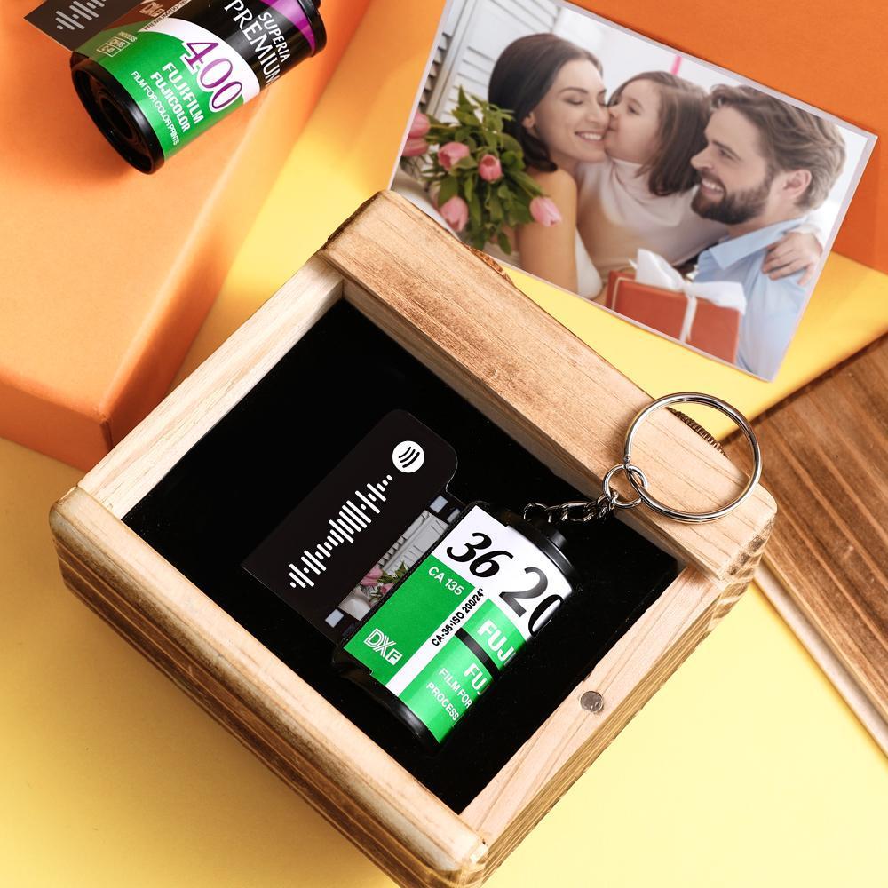 Scannable Spotify Code Film Keychain Spotify Photo Engraved Film Keychain Gifts for Couple's Green 5 Pics - 