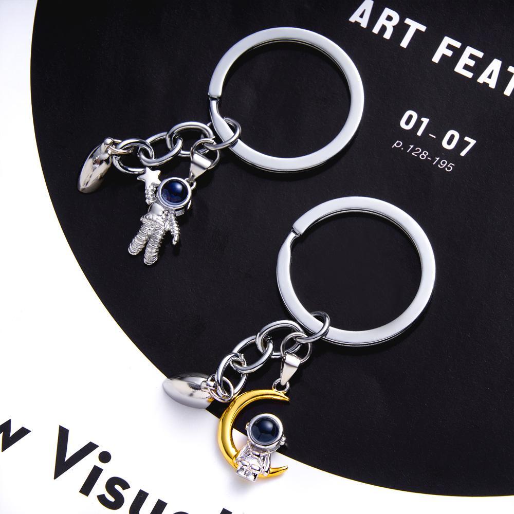 2pcs Couple Magnetic Heart & Spaceman Charm Projection Photo Key Chain Anniversary Gifts for Him - soufeelmy