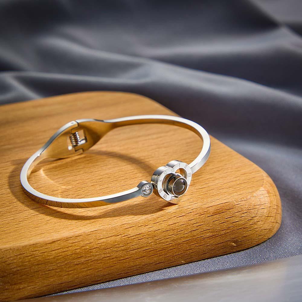 Personalized Photo Projection Heart-Shaped Bracelet Round Free Adjustment Bracelet for Her - soufeelmy