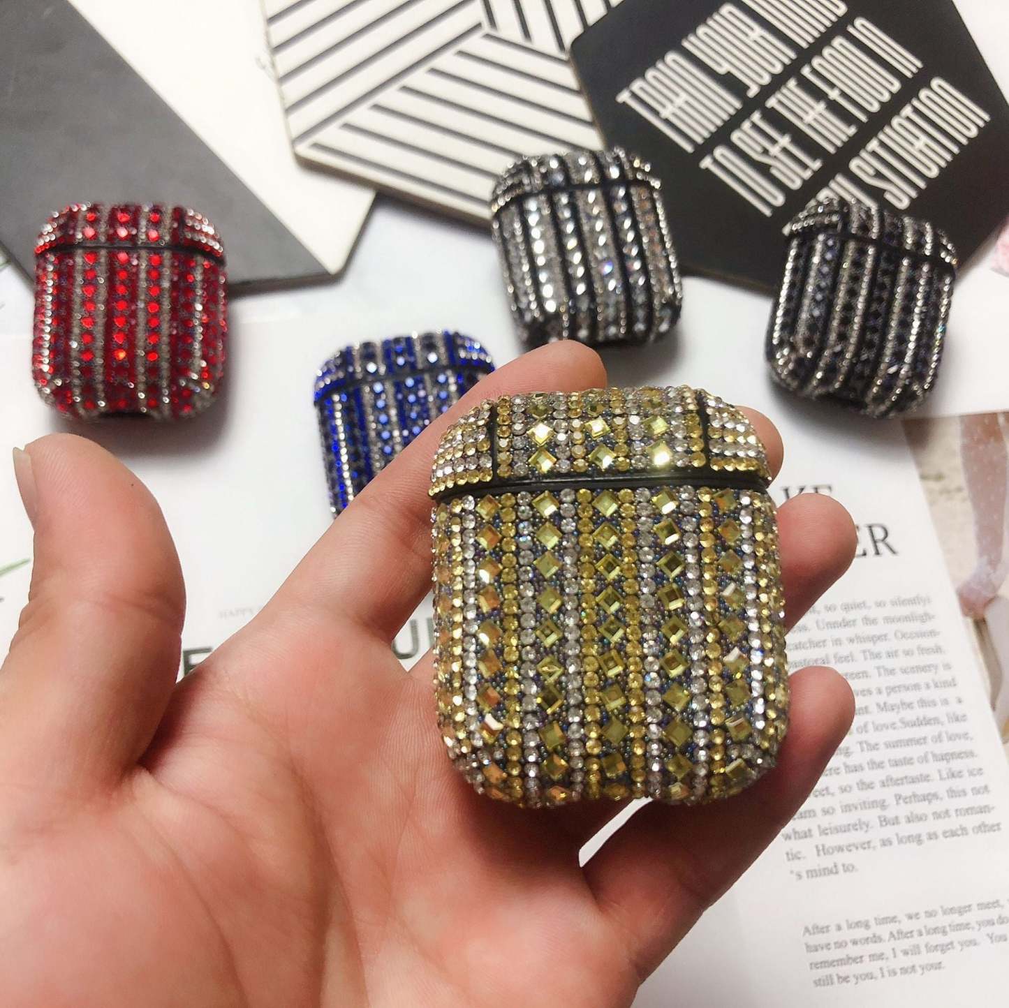 Creative Headphone Shell Diamond Stripe Exquisite Gifts for Airpods1/2 - soufeelmy