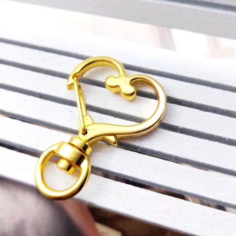 Heart-Shaped Swivel Snap Hook Keychain Metal Spring Snap Keychain Hook Lobster Clasp Key Ring Gold - 