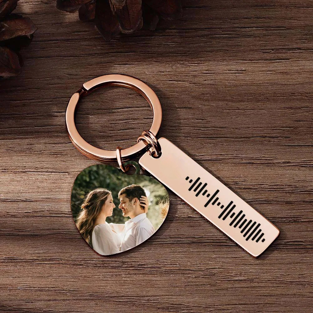 Personalized Scannable Music Code Keychain Custom Picture & Music Song Code Heart Couples Photo Keyring Gifts for Boyfriend - soufeelmy