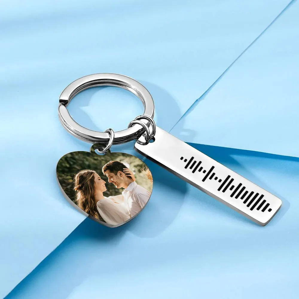 Personalized Scannable Music Code Keychain Custom Picture & Music Song Code Heart Couples Photo Keyring Gifts for Boyfriend - soufeelmy