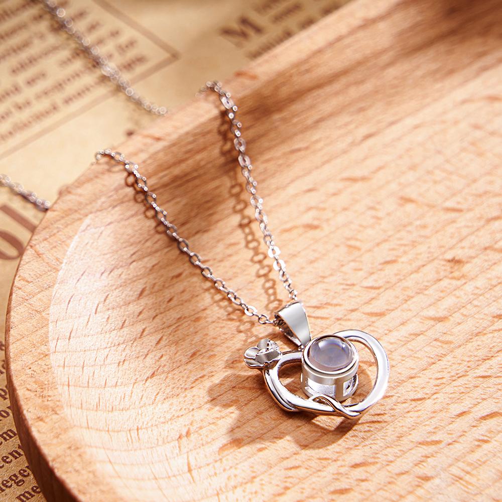 Personalized Flower Photo Projection Necklace Delicate Heart-Shaped Jewelry Gift For Her - soufeelau