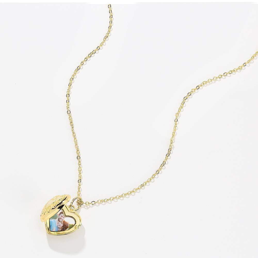 Embossed Printing Heart Photo Locket Necklace with Engraving 14k Gold Plated