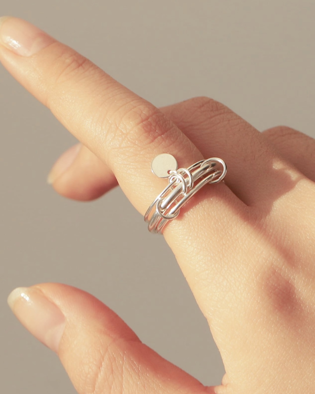 Esmeralda Silver Ring