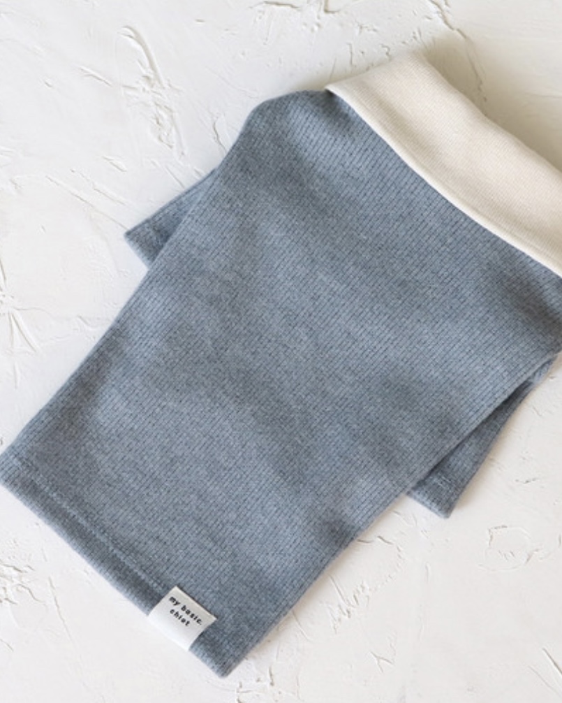 Chiot Blanc Knit Collar T-Shirt (Blue)